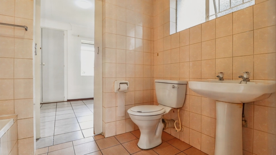 2 Bedroom Property for Sale in Bonaero Park Gauteng