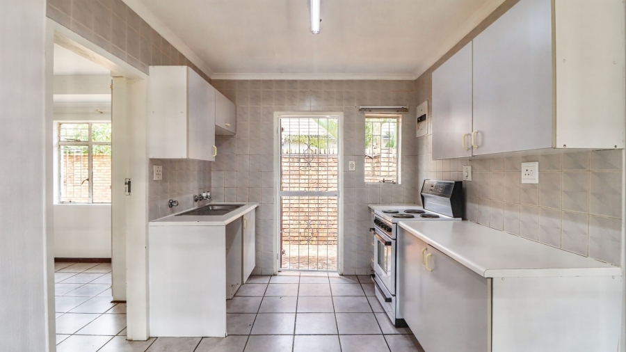 2 Bedroom Property for Sale in Bonaero Park Gauteng