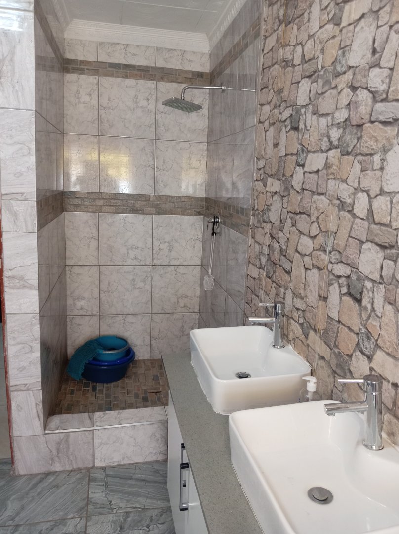 5 Bedroom Property for Sale in Riamar Park Gauteng