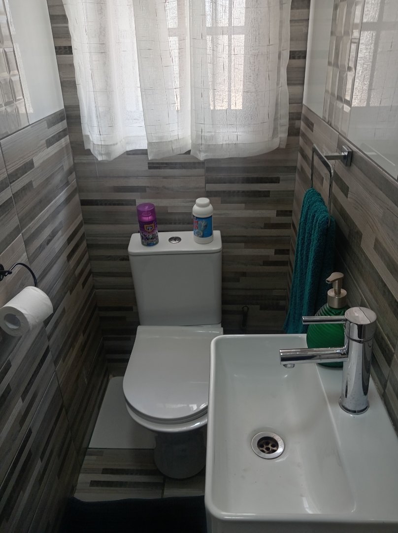 5 Bedroom Property for Sale in Riamar Park Gauteng