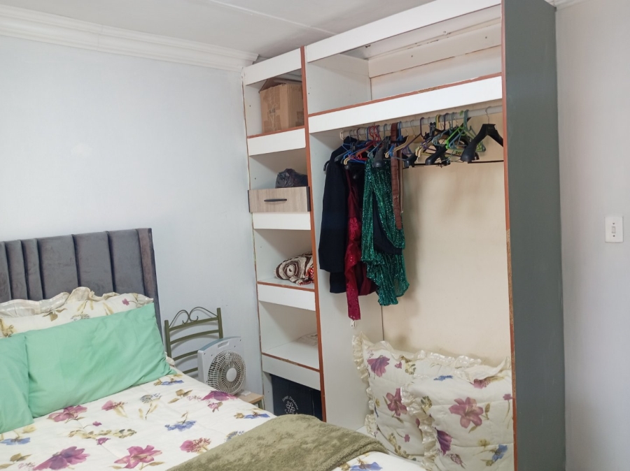 5 Bedroom Property for Sale in Riamar Park Gauteng