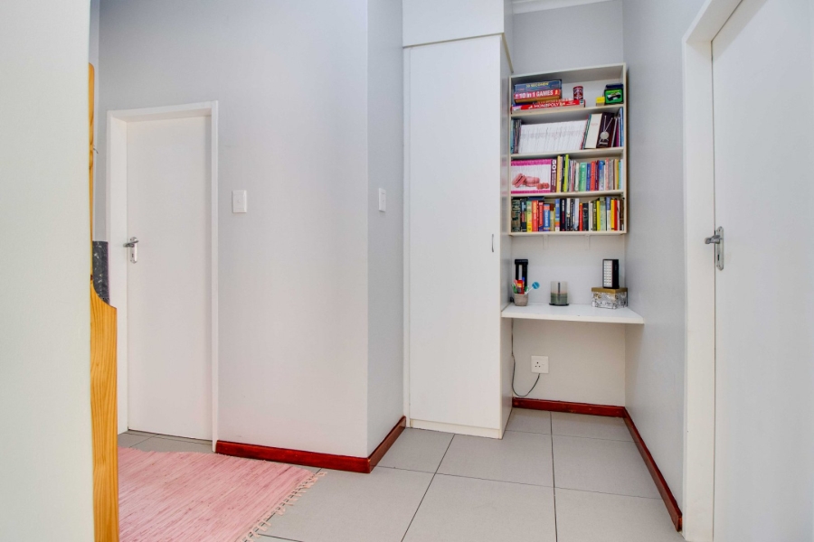 2 Bedroom Property for Sale in Buccleuch Gauteng