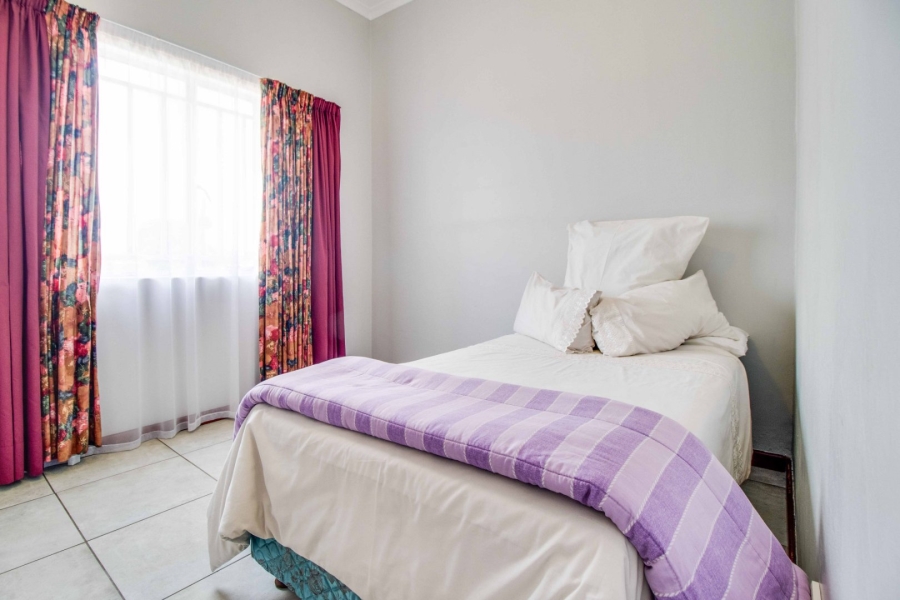 2 Bedroom Property for Sale in Buccleuch Gauteng