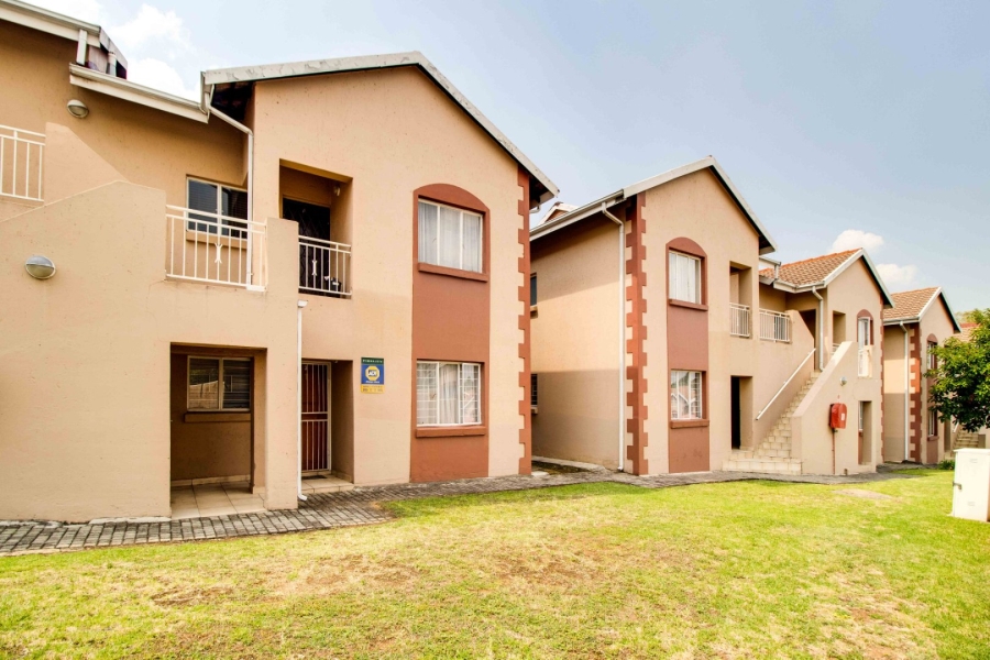 2 Bedroom Property for Sale in Buccleuch Gauteng