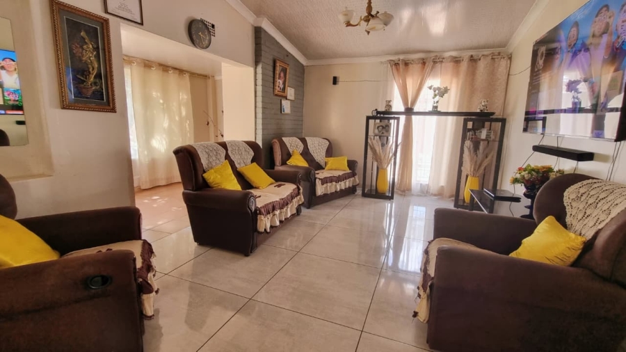 3 Bedroom Property for Sale in Sonland Park Gauteng