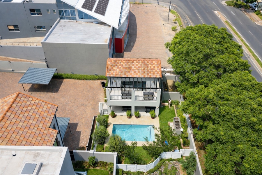 2 Bedroom Property for Sale in Bryanston Gauteng