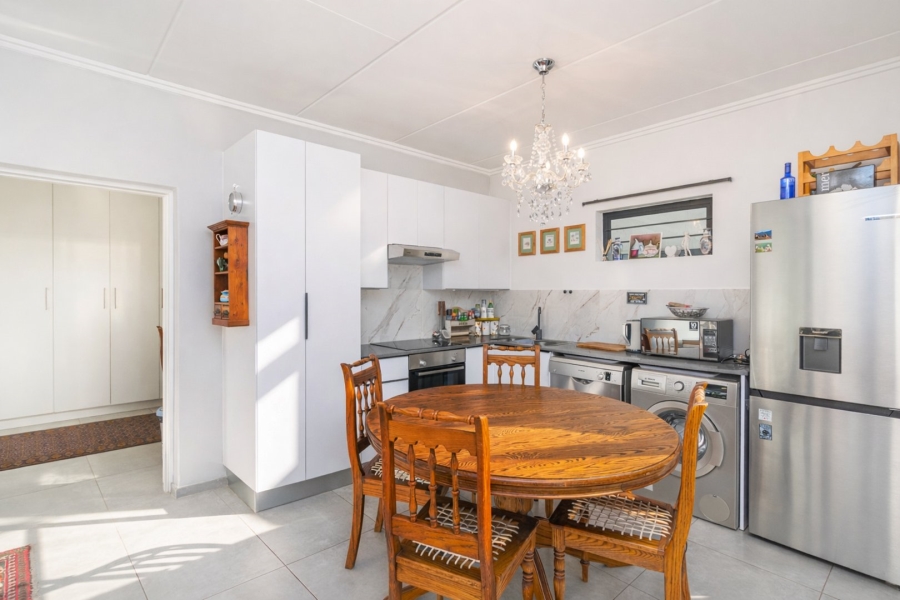 2 Bedroom Property for Sale in Bryanston Gauteng