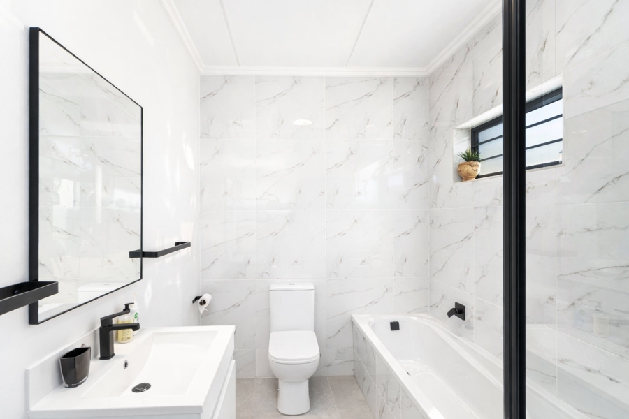 2 Bedroom Property for Sale in Bryanston Gauteng