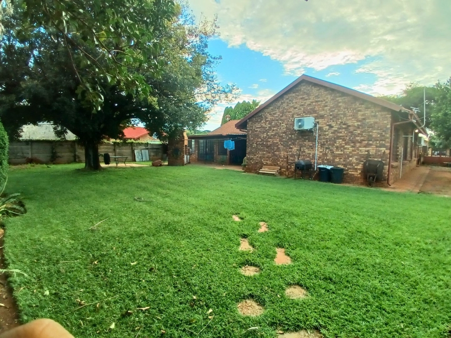 3 Bedroom Property for Sale in Chantelle Gauteng