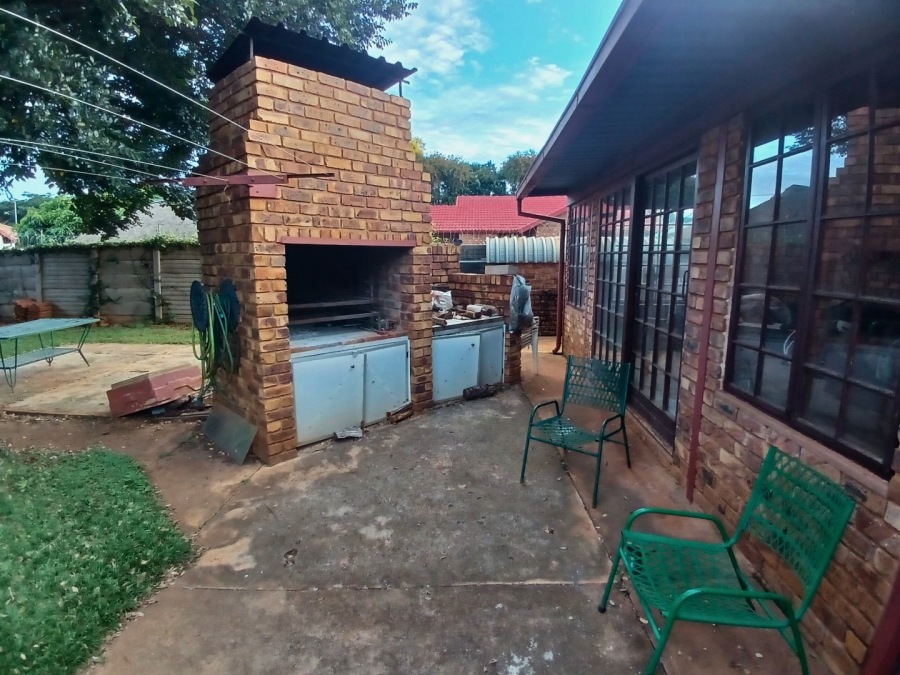 3 Bedroom Property for Sale in Chantelle Gauteng