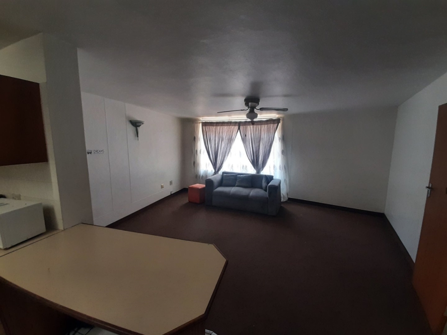 2 Bedroom Property for Sale in Hatfield Gauteng