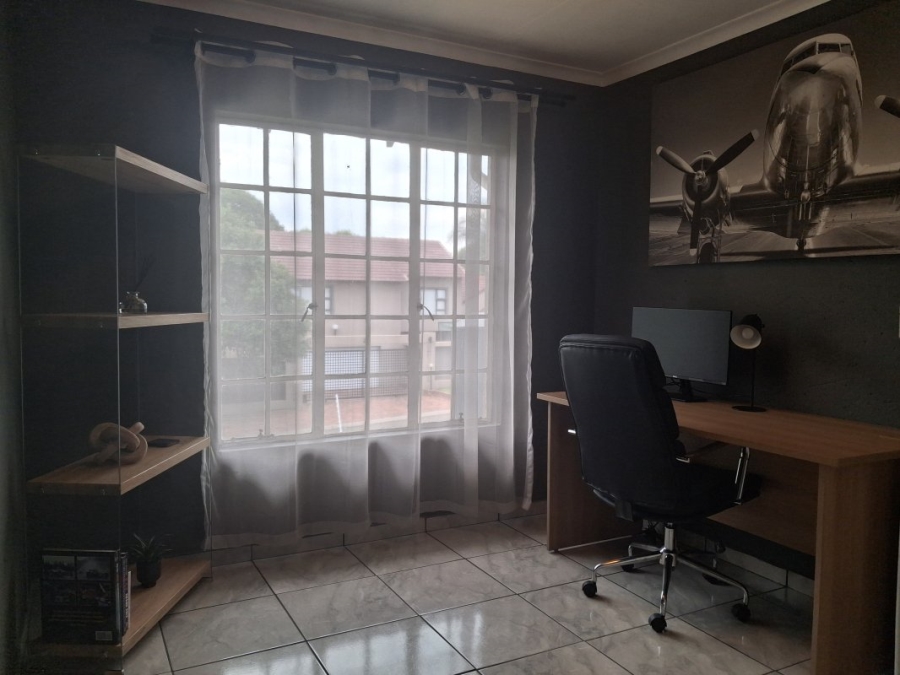 2 Bedroom Property for Sale in Eden Glen Gauteng