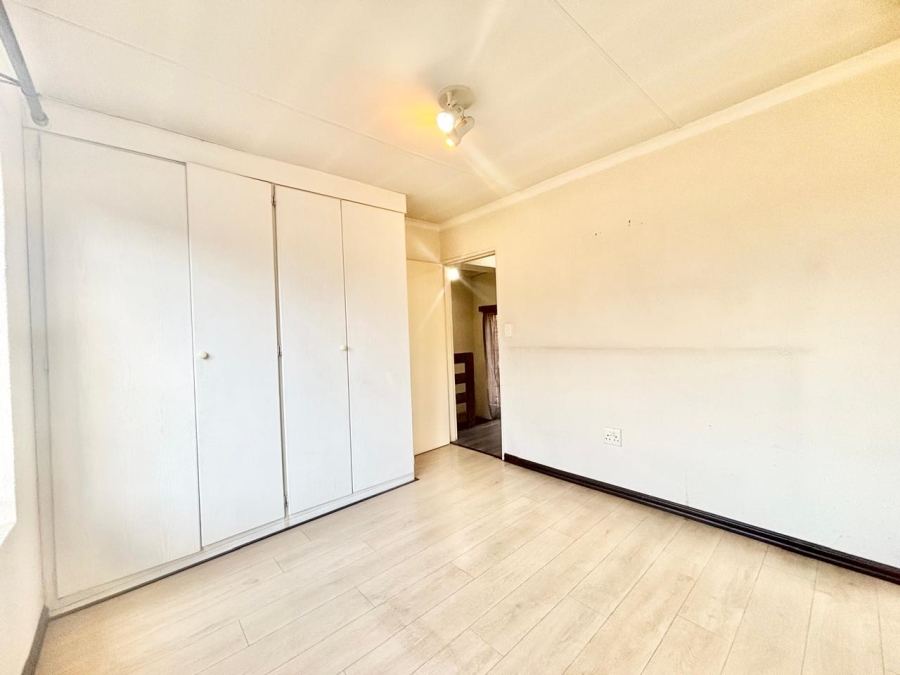 2 Bedroom Property for Sale in North Riding Gauteng