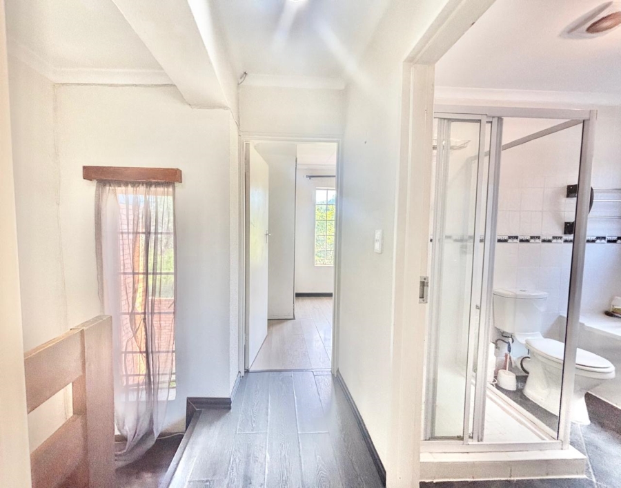 2 Bedroom Property for Sale in North Riding Gauteng