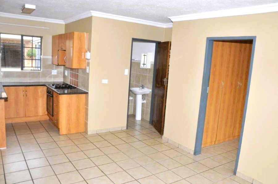 To Let 1 Bedroom Property for Rent in Wonderboom South Gauteng