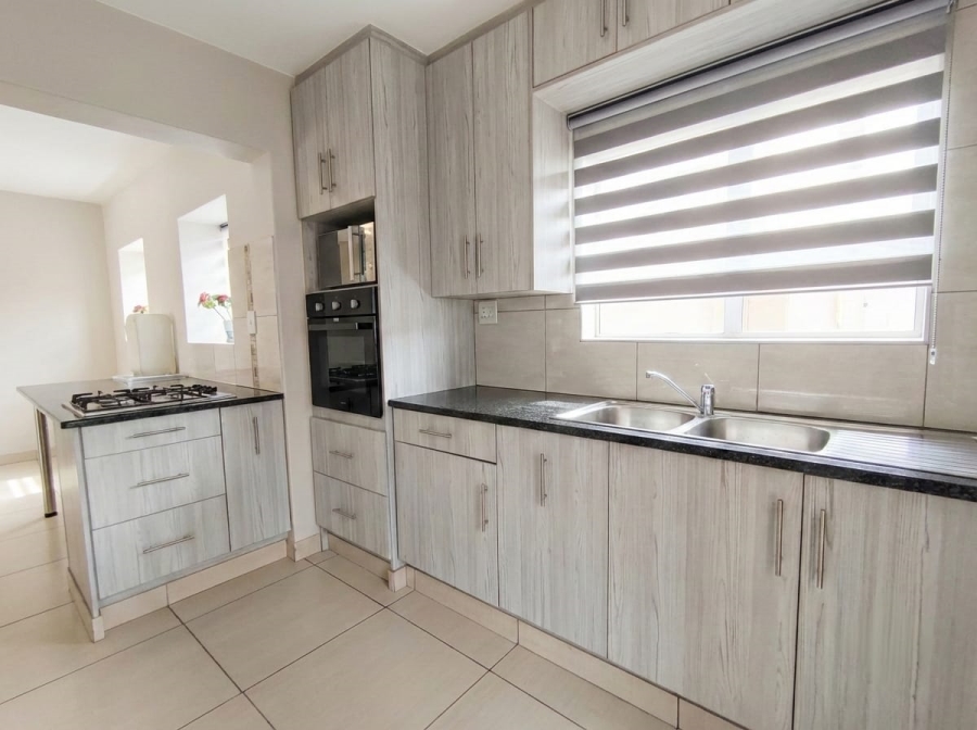 3 Bedroom Property for Sale in Magalieskruin Gauteng