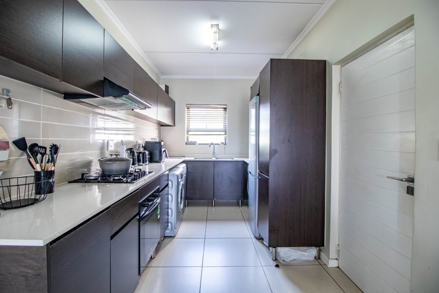 2 Bedroom Property for Sale in Greenstone Ridge Gauteng