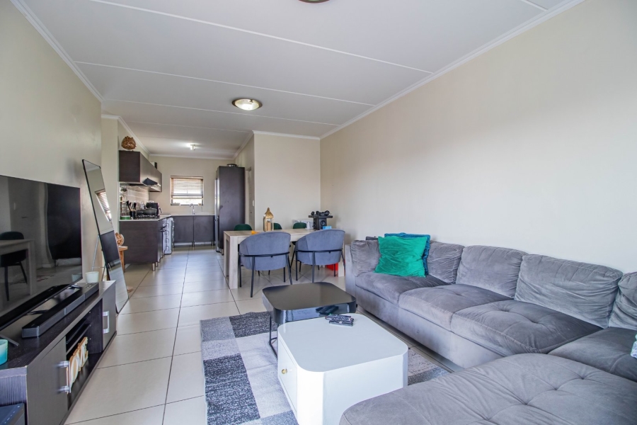 2 Bedroom Property for Sale in Greenstone Ridge Gauteng