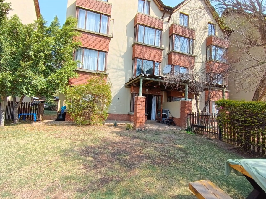 2 Bedroom Property for Sale in Montana Tuine Gauteng