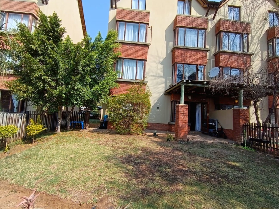 2 Bedroom Property for Sale in Montana Tuine Gauteng