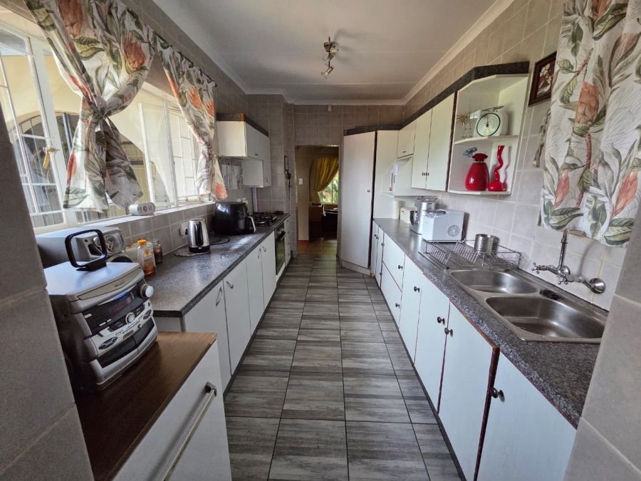 3 Bedroom Property for Sale in Sinoville Gauteng