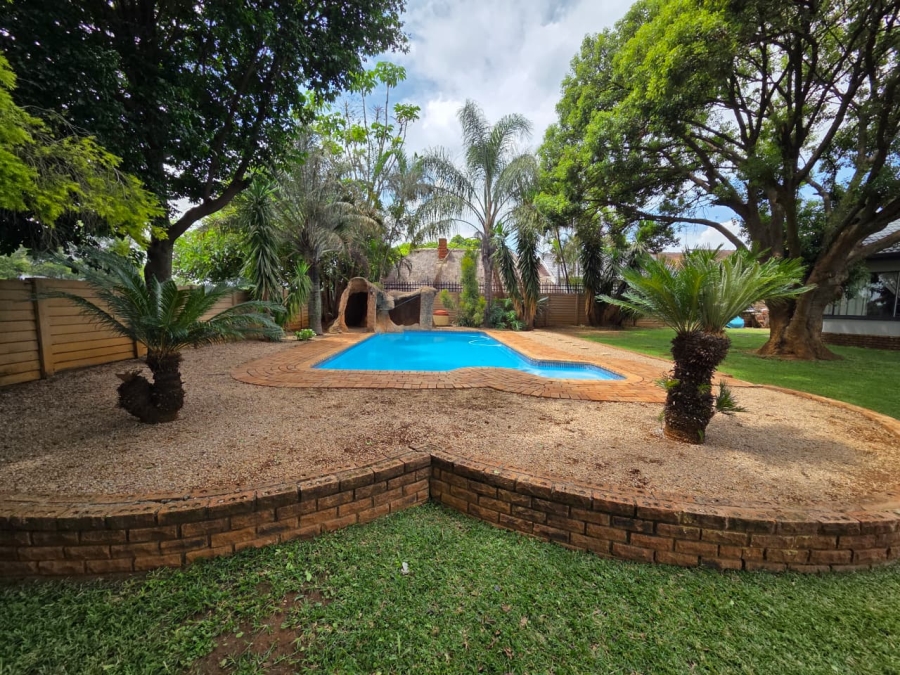3 Bedroom Property for Sale in Sinoville Gauteng
