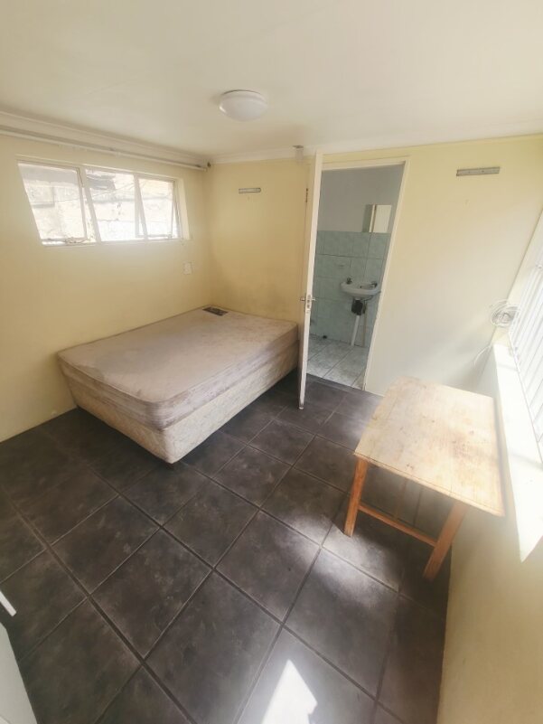 To Let  Bedroom Property for Rent in Orange Grove Gauteng