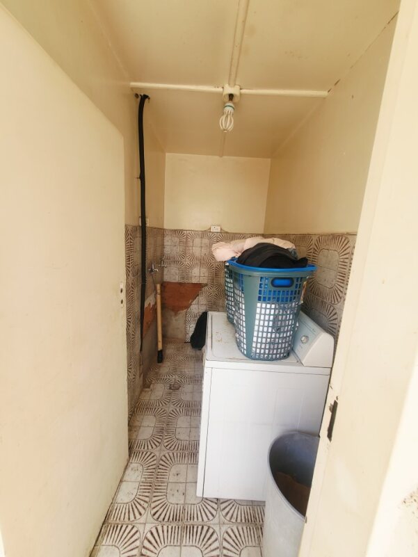 To Let  Bedroom Property for Rent in Orange Grove Gauteng