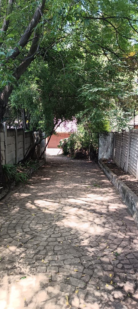 4 Bedroom Property for Sale in Vorna Valley Gauteng