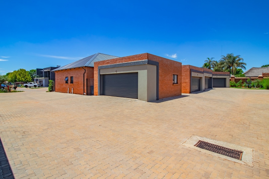 2 Bedroom Property for Sale in Annlin Gauteng