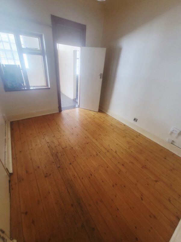 To Let  Bedroom Property for Rent in Orange Grove Gauteng