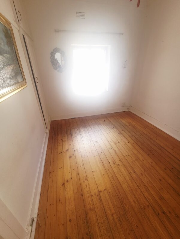 To Let  Bedroom Property for Rent in Orange Grove Gauteng