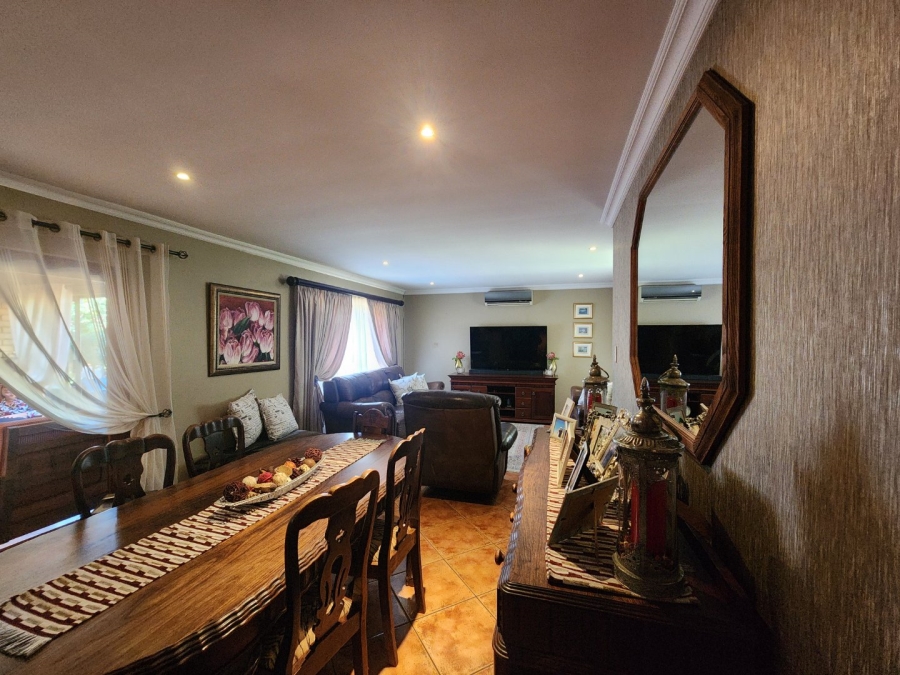 3 Bedroom Property for Sale in Green Acres Estate Gauteng