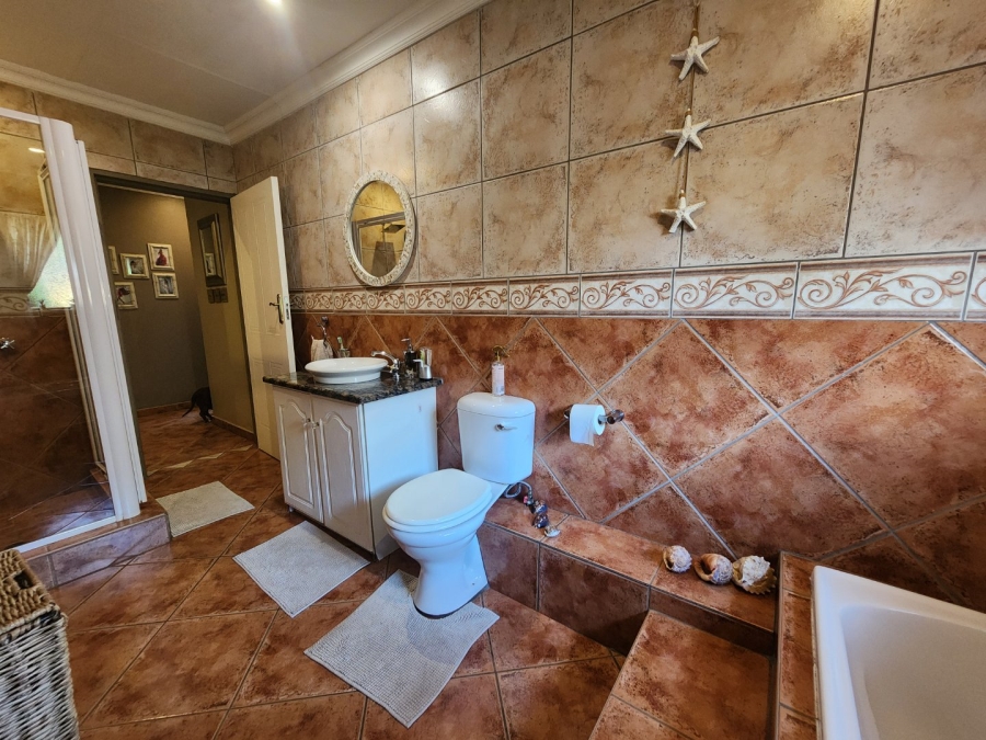 3 Bedroom Property for Sale in Green Acres Estate Gauteng