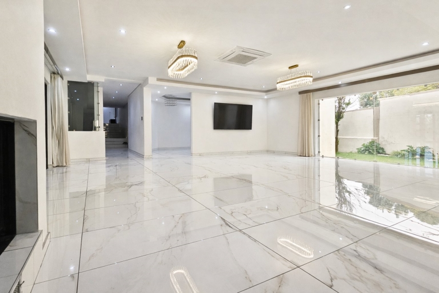 6 Bedroom Property for Sale in Three Rivers East Gauteng