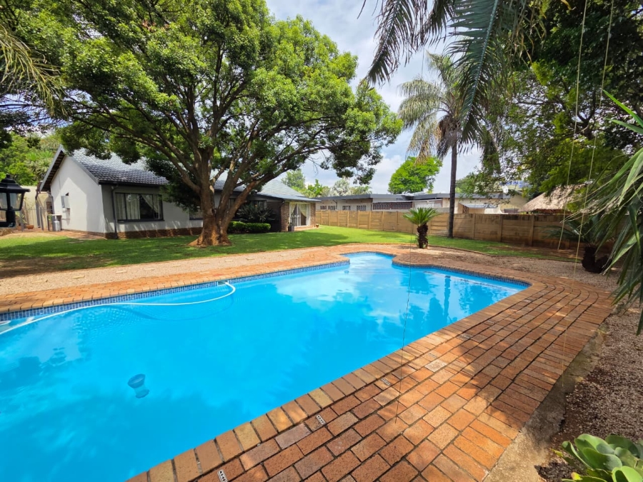 3 Bedroom Property for Sale in Sinoville Gauteng