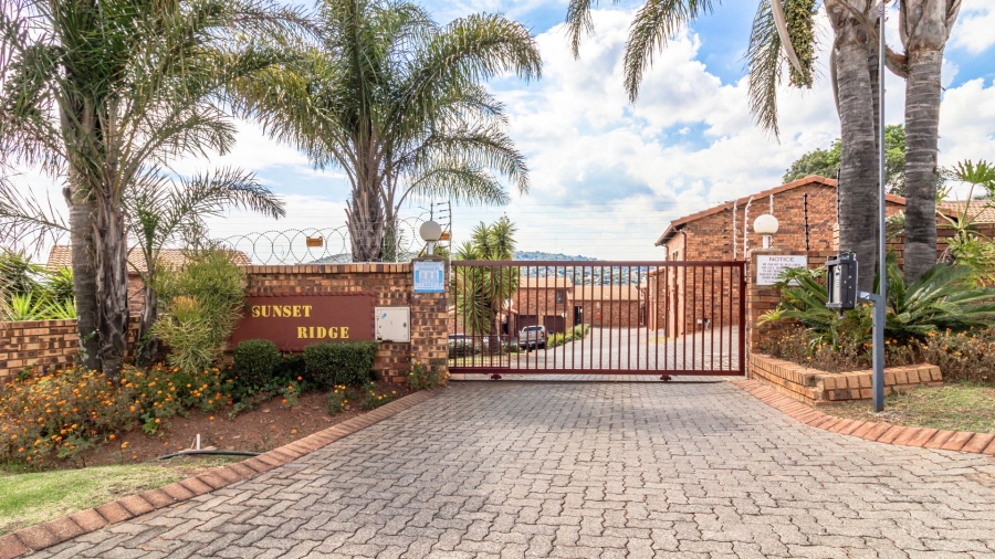 3 Bedroom Property for Sale in Rangeview Gauteng