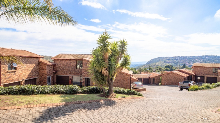 3 Bedroom Property for Sale in Rangeview Gauteng