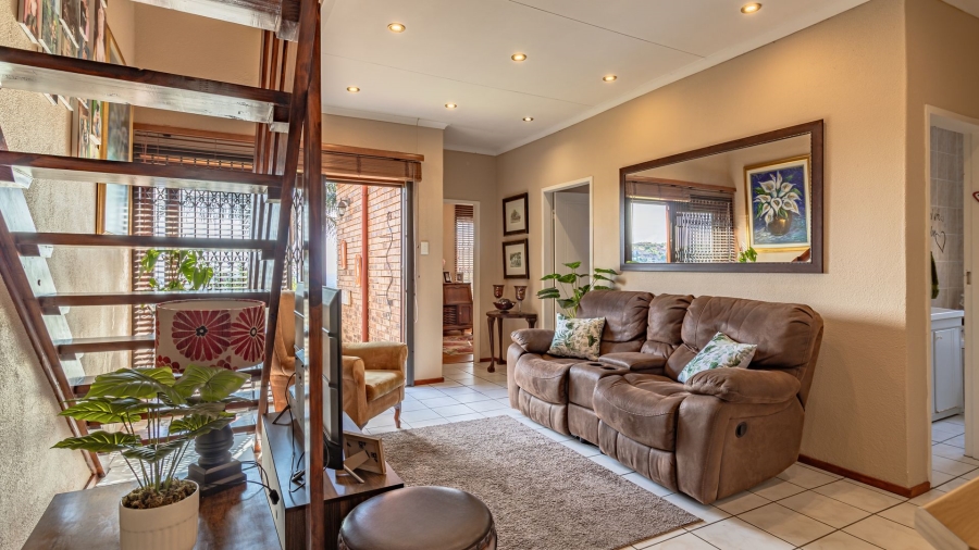 3 Bedroom Property for Sale in Rangeview Gauteng