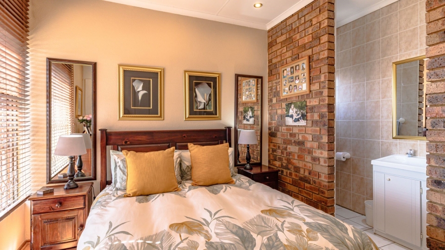 3 Bedroom Property for Sale in Rangeview Gauteng