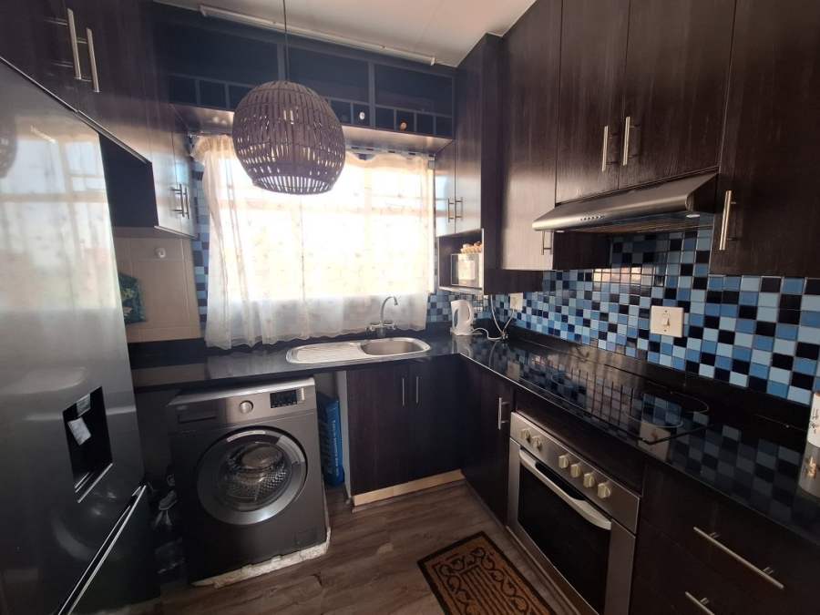 2 Bedroom Property for Sale in Eden Glen Gauteng