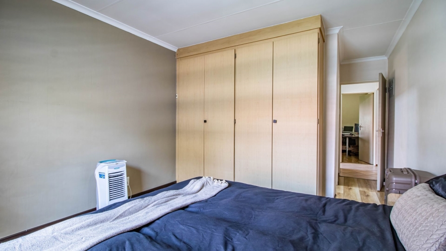 2 Bedroom Property for Sale in Bonaero Park Gauteng