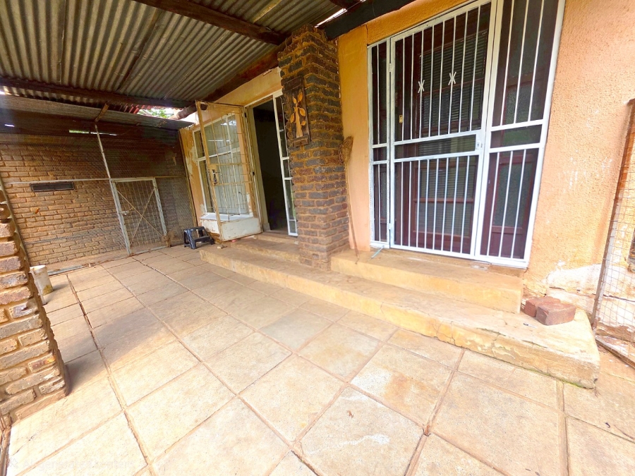 Commercial Property for Sale in Sonland Park Gauteng