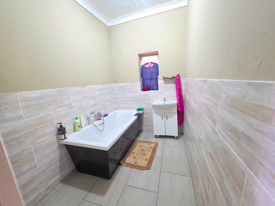 Commercial Property for Sale in Sonland Park Gauteng