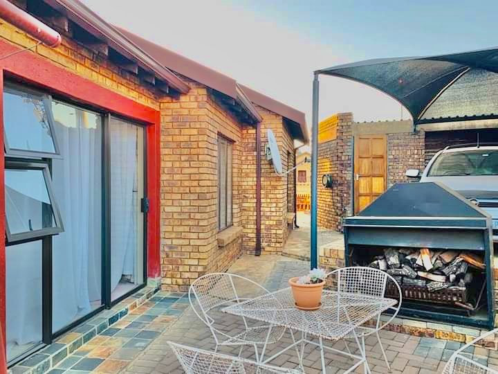 3 Bedroom Property for Sale in Soshanguve East Ext 4 Gauteng