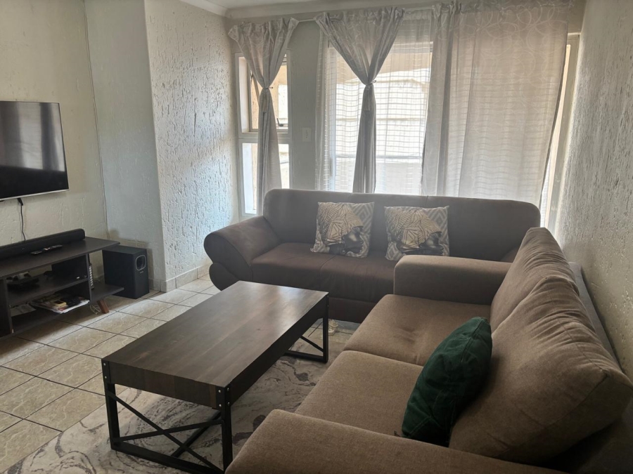 1 Bedroom Property for Sale in Meredale Gauteng