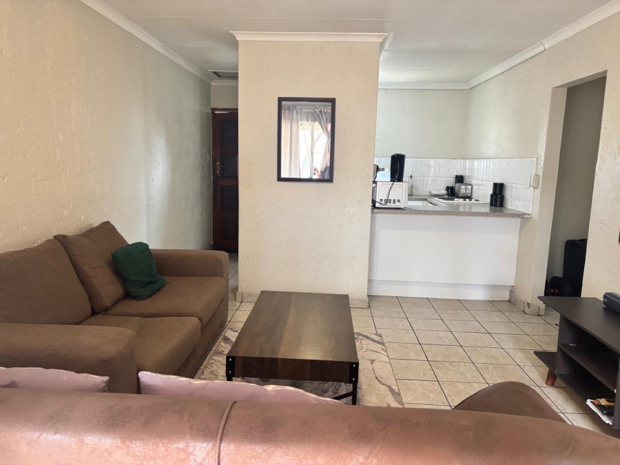 1 Bedroom Property for Sale in Meredale Gauteng