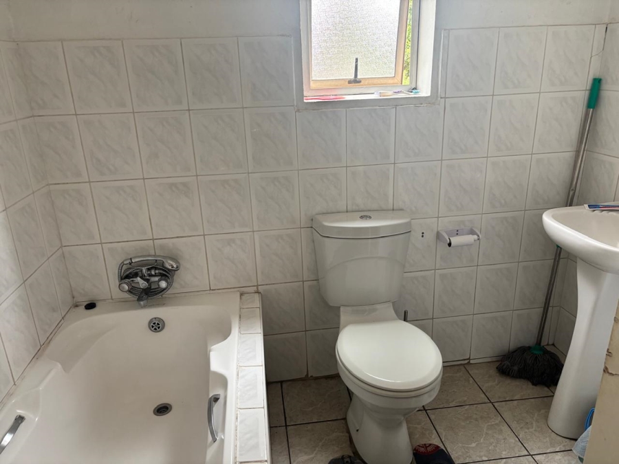 1 Bedroom Property for Sale in Meredale Gauteng