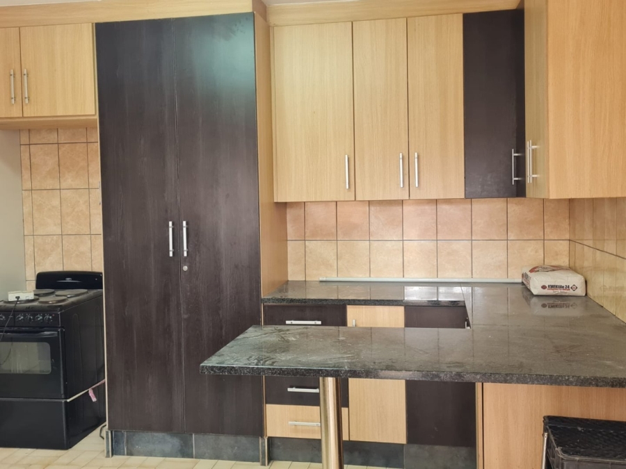 To Let 2 Bedroom Property for Rent in Lenasia Ext 2 Gauteng