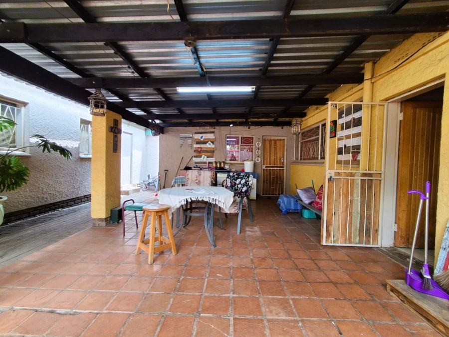 4 Bedroom Property for Sale in Rensburg Gauteng